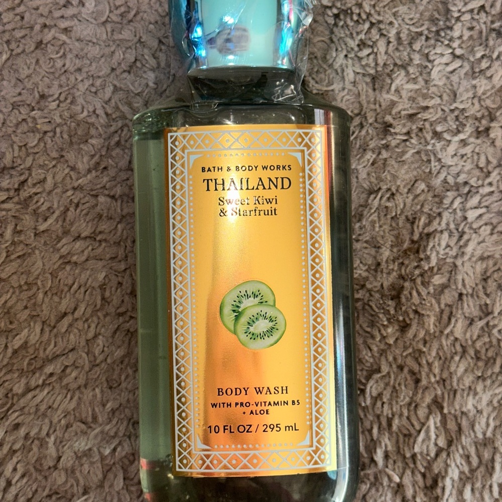Bath & Body Works Thailand Sweet Kiwi & Starfruit Body Wash